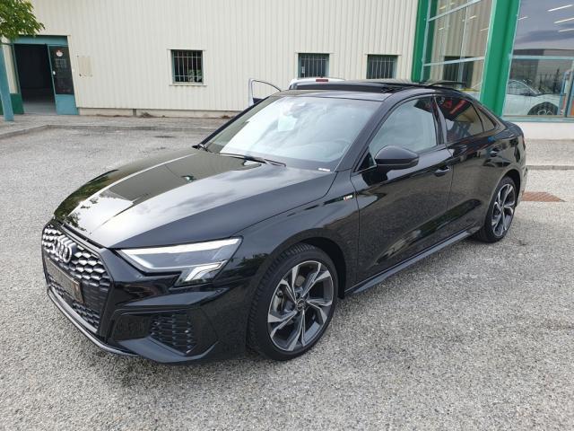 Audi A3 Berline 35 Tfsi Mild Hybrid 150 s tronic 7 s-Line