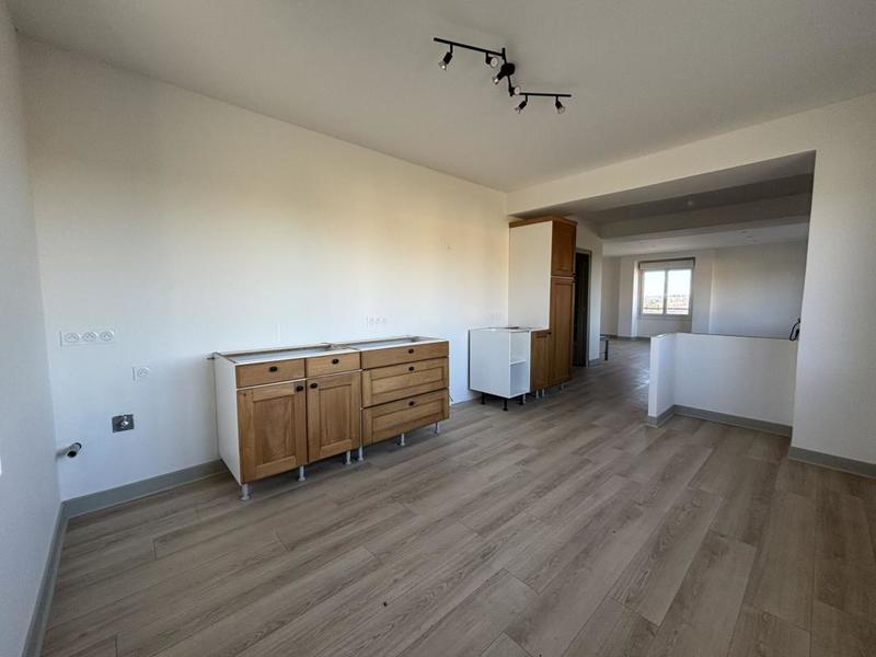 Appartement - 155 m² - 6 pièces