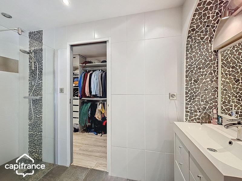 Maison - 122 m² - 6 pièces