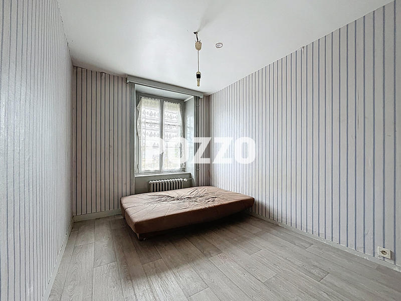 Maison - 265 m² - 8 pièces