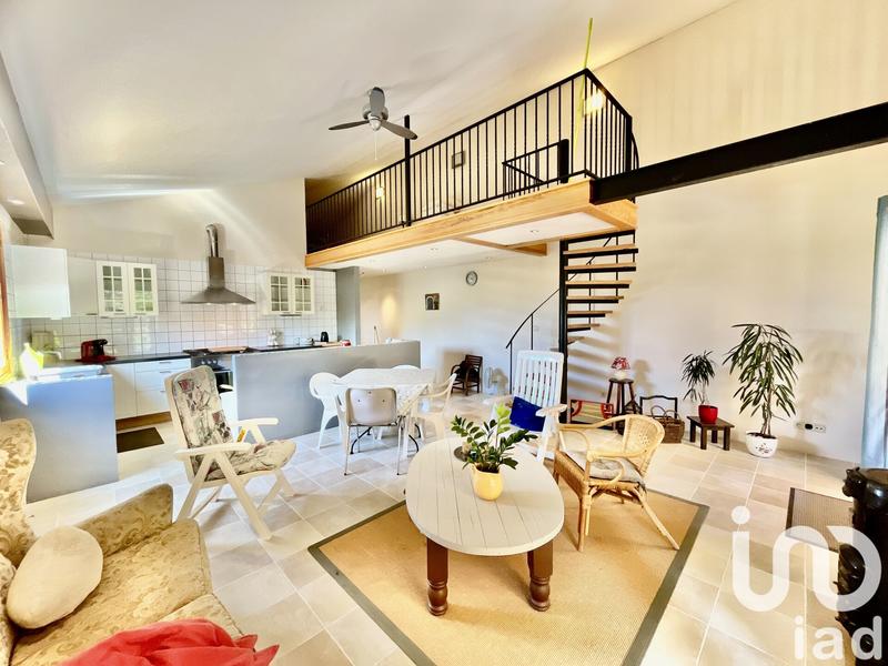 Maison - 217 m² - 4 pièces