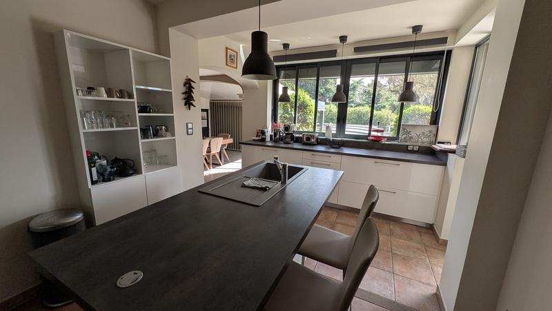 Maison - 145 m² - 6 pièces