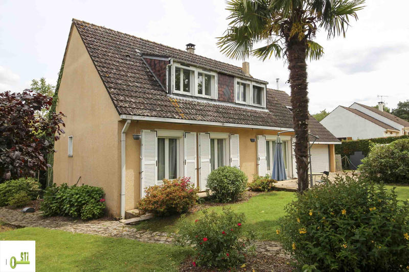 Maison - 152 m² - 8 pièces