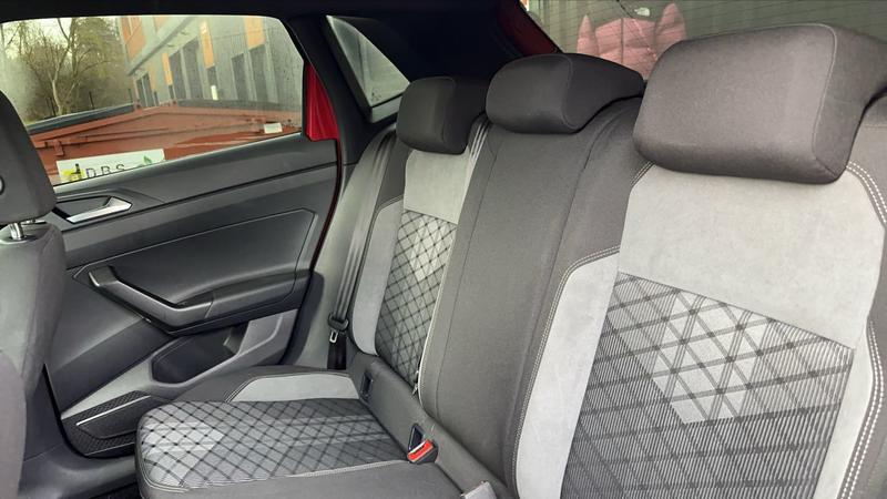 Volkswagen Polo VI 1.0 Tsi 110 Dsg7 R-Line