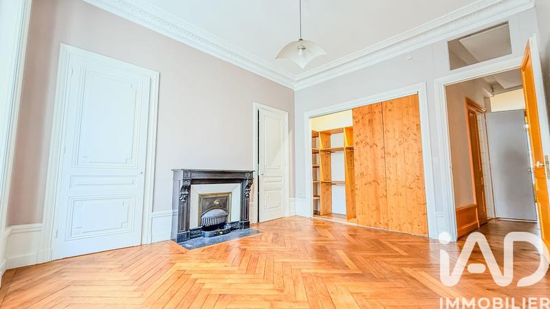 Appartement - 85 m² - 3 pièces