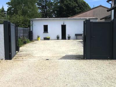 Maison traditionnelle - 180 m² - 8 pièces