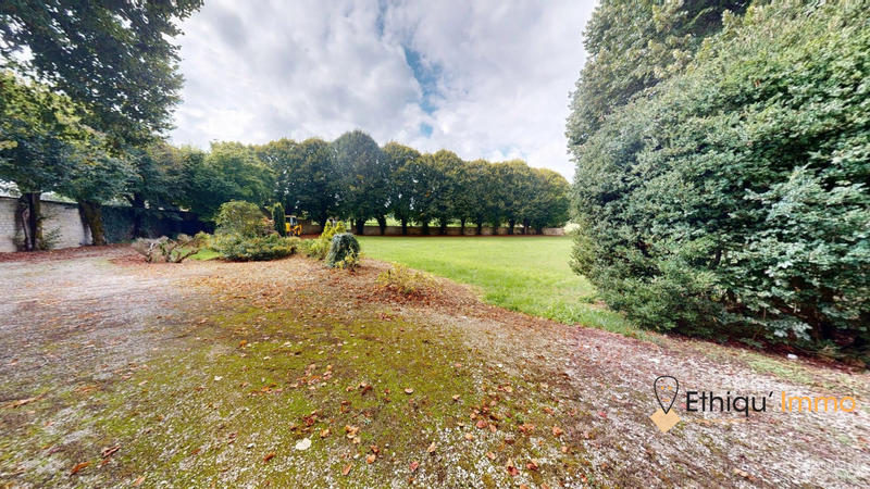 Maison - 424 m² - 10 pièces