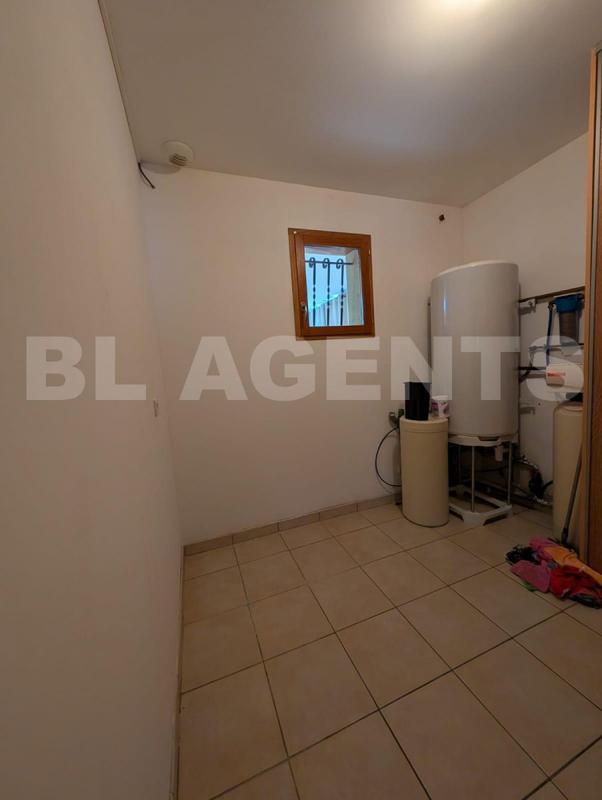 Maison traditionnelle - 138 m² - 6 pièces