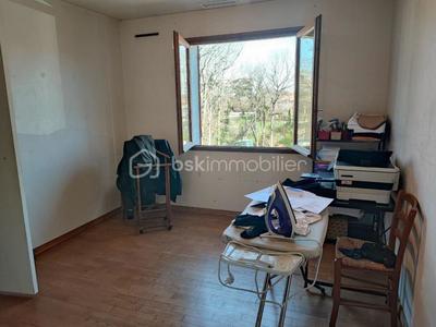 Maison - 227 m² - 6 pièces