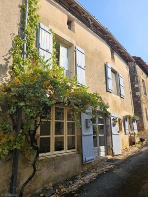 Maison en pierre - 108 m² - 4 pièces