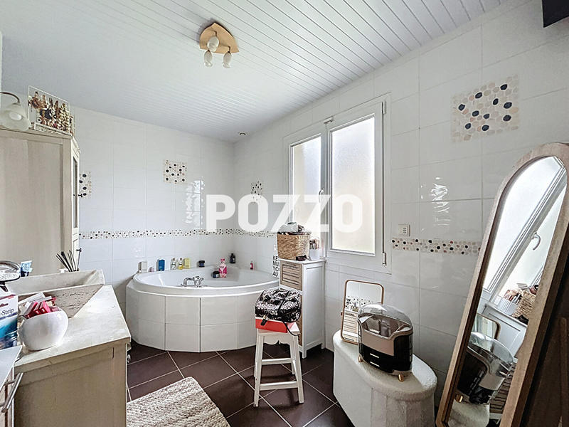 Maison - 157 m² - 5 pièces