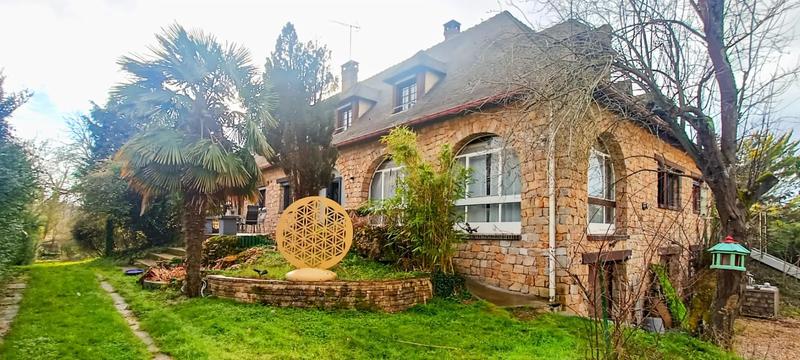 Maison d'architecte - 360 m² - 10 pièces