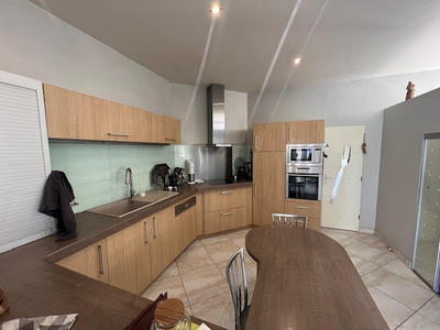 Maison - 193 m² - 7 pièces