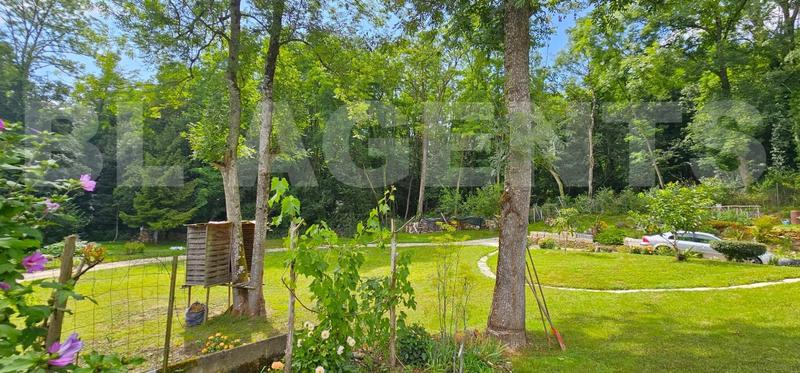 Maison traditionnelle - 140 m² - 6 pièces