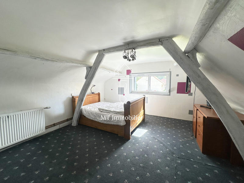 Maison - 205 m² - 4 pièces