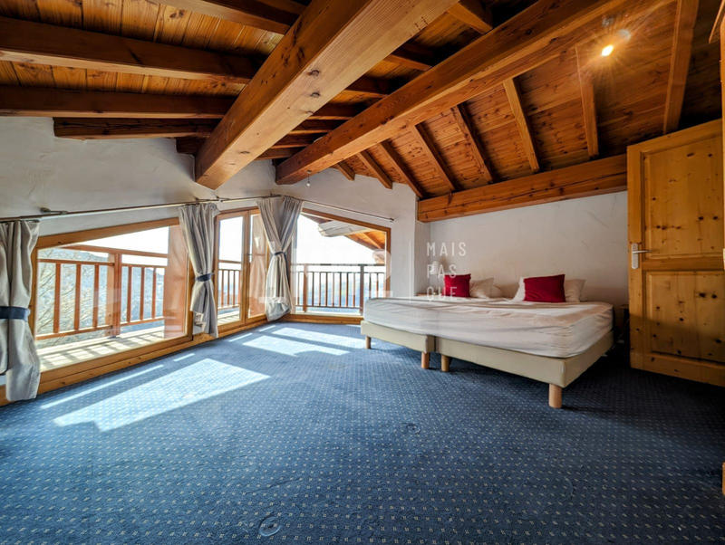 Châlet - 550 m² - 17 pièces