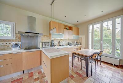 Maison ancienne - 216 m² - 8 pièces