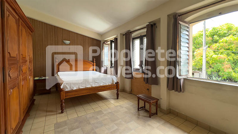 Maison - 170 m² - 7 pièces