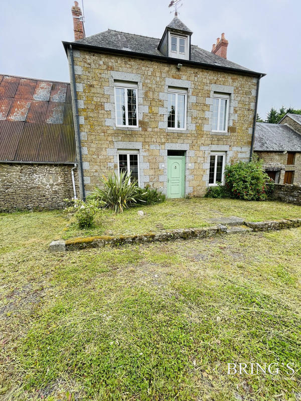 Maison - 95 m² - 5 pièces