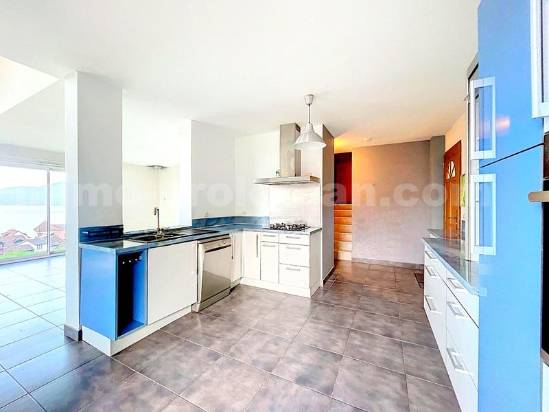 Maison - 196 m² - 7 pièces