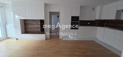 Appartement - 76 m² - 4 pièces