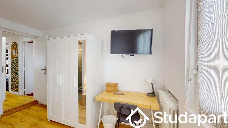 Chambre - 11 m² - 1 pièce