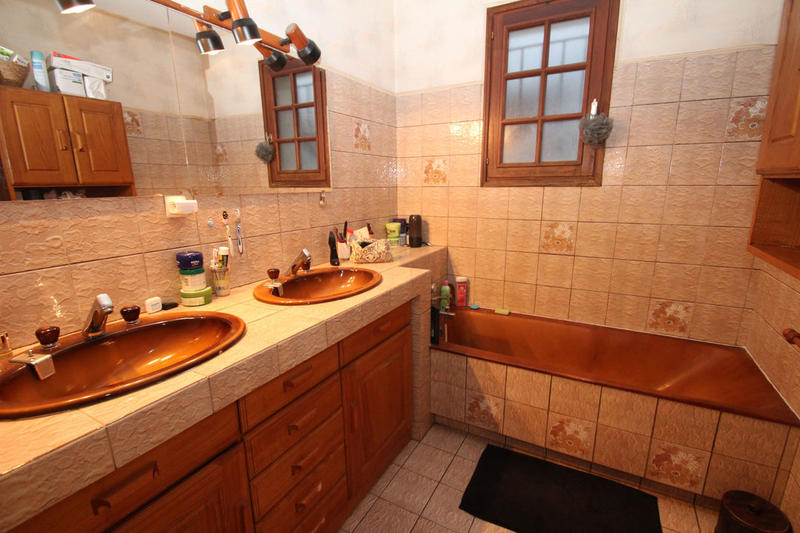 Maison - 87 m² - 4 pièces