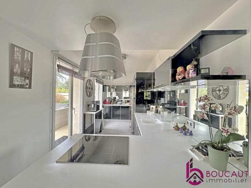 Appartement - 100 m² - 4 pièces