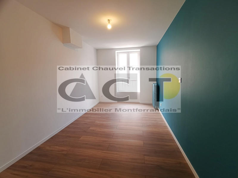 Appartement - 99 m² - 4 pièces