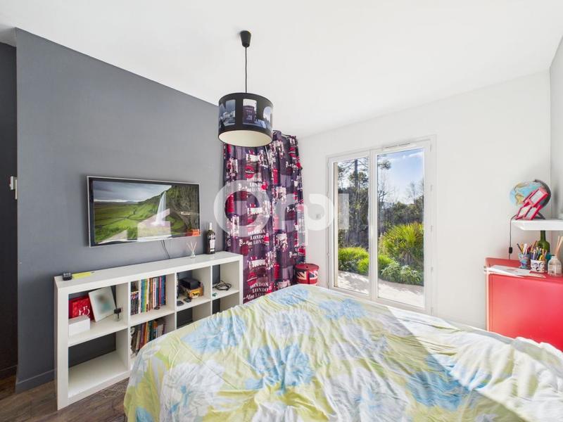 Villa - 250 m² - 6 pièces