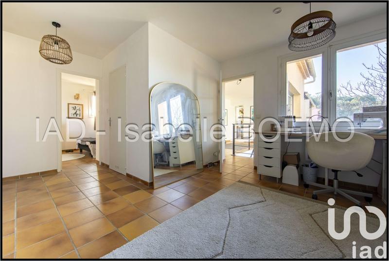 Maison - 216 m² - 9 pièces