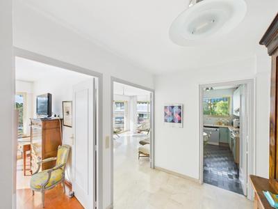 Appartement - 96 m² - 4 pièces