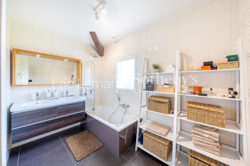 Maison - 158 m² - 6 pièces