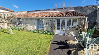 Maison - 230 m² - 8 pièces