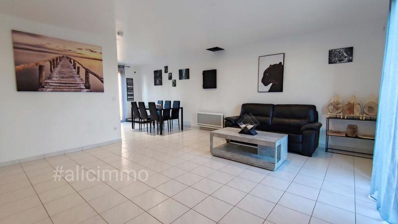 Maison - 88 m² - 5 pièces