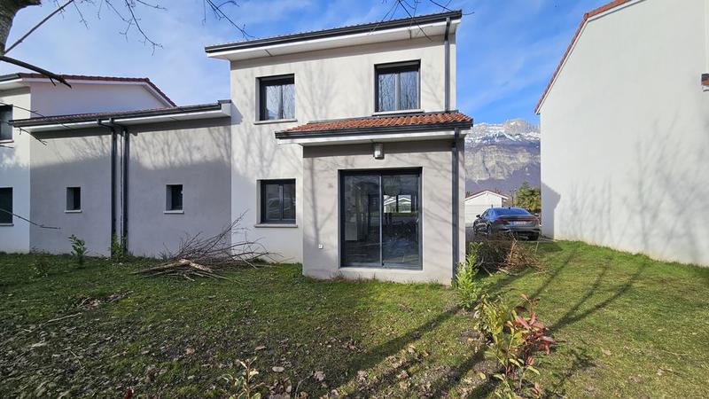 Maison - 97 m² - 5 pièces