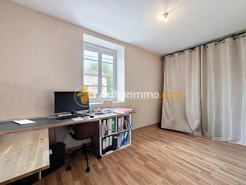 Maison - 224 m² - 7 pièces