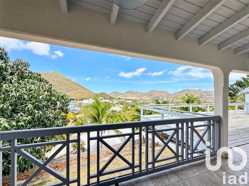 Maison - 200 m² - 6 pièces