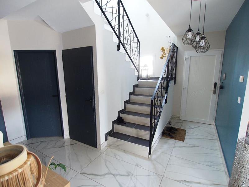 Maison - 176 m² - 7 pièces