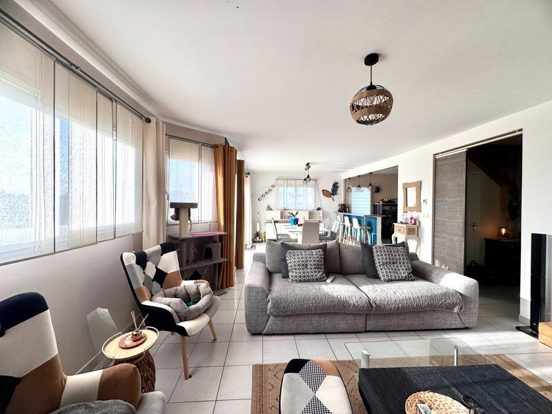 Maison - 115 m² - 6 pièces