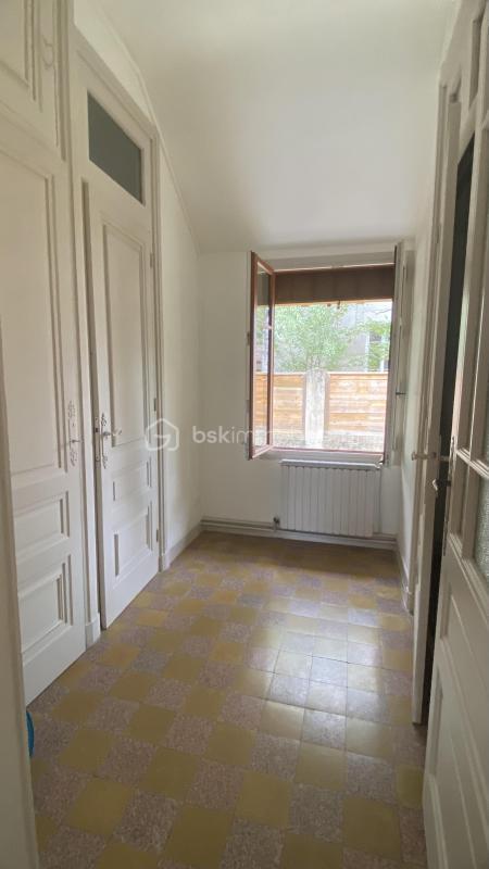 Maison - 158 m² - 9 pièces