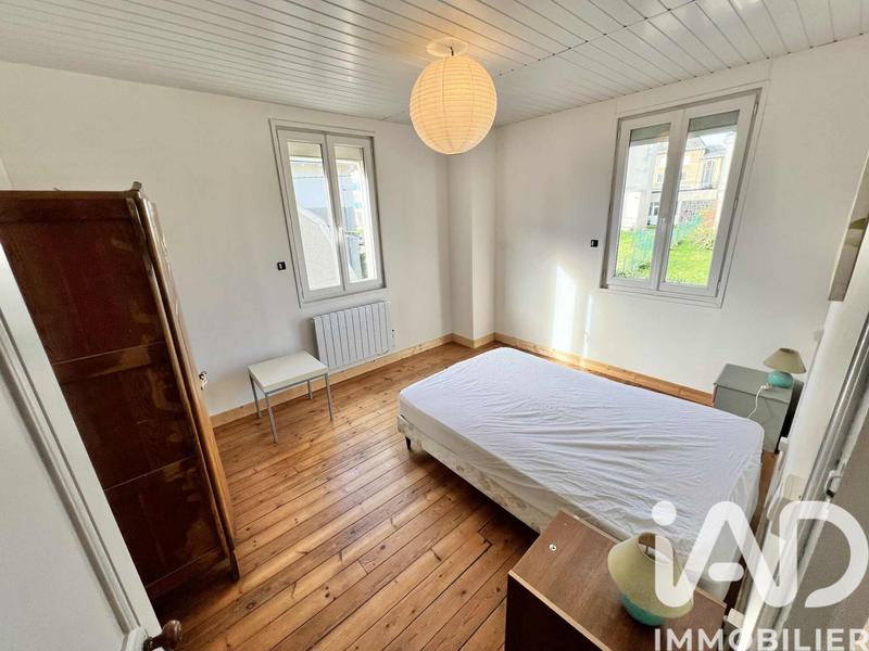 Maison de ville - 176 m² - 11 pièces
