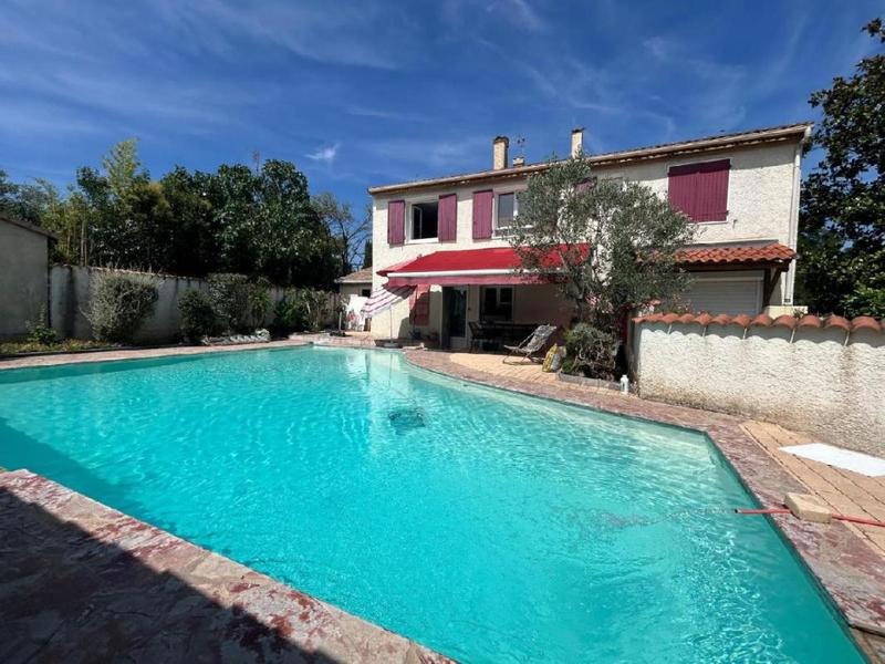 Maison - 139 m² - 6 pièces