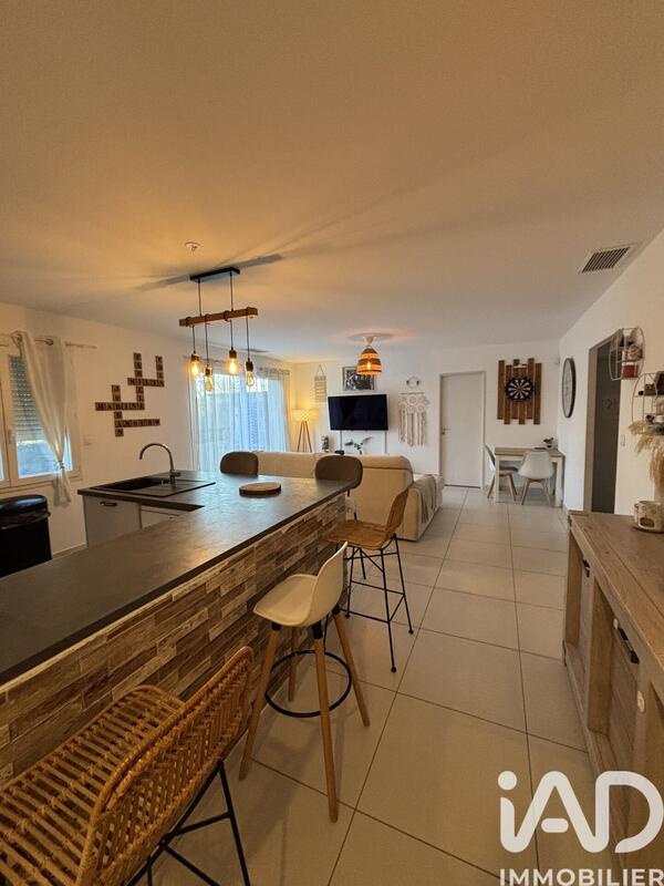 Maison - 90 m² - 4 pièces