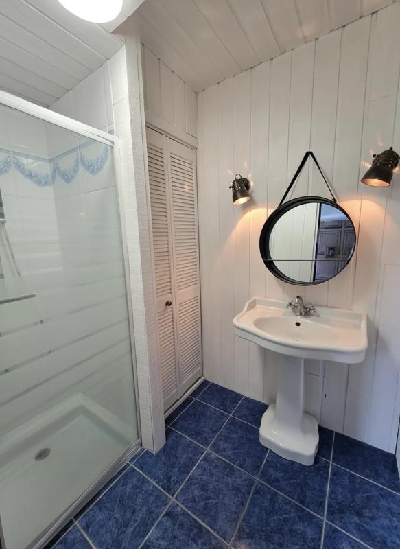 Maison - 206 m² - 14 pièces