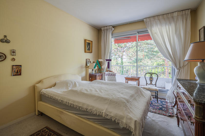 Appartement - 140 m² - 5 pièces