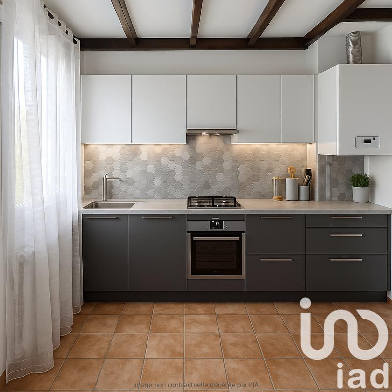 Maison - 93 m² - 4 pièces