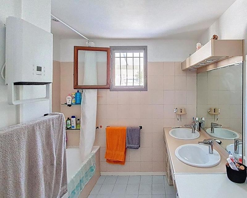 Maison - 94 m² - 4 pièces