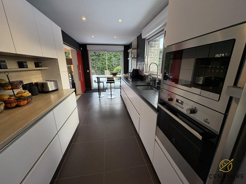 Maison - 156 m² - 6 pièces