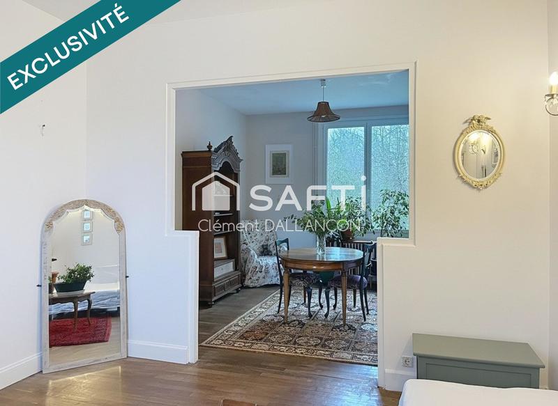 Maison - 288 m² - 10 pièces